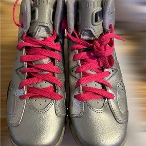 JORDAN  6 RETRO valentines day (2014)